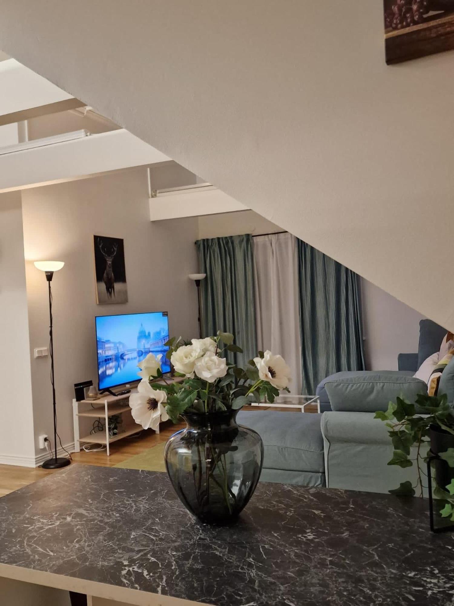 Noah Longstay Apartment Vasteras Bagian luar foto