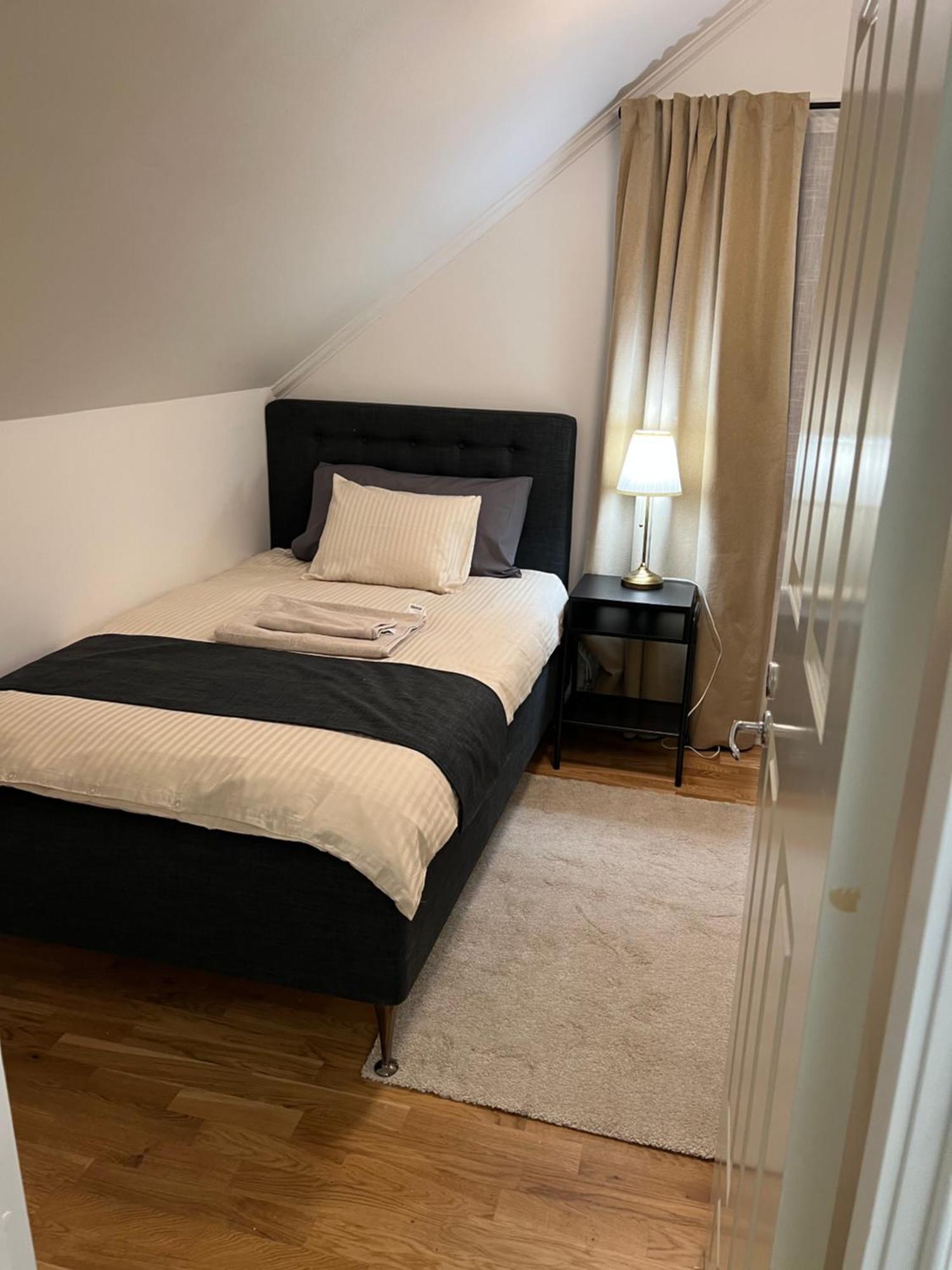 Noah Longstay Apartment Vasteras Bagian luar foto