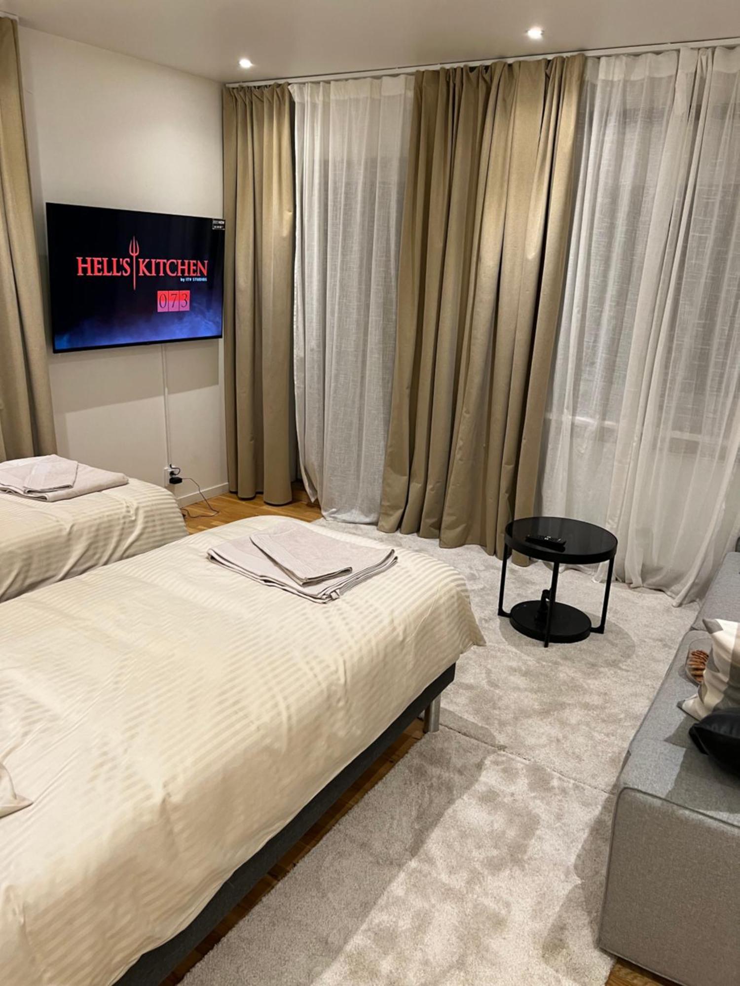 Noah Longstay Apartment Vasteras Bagian luar foto