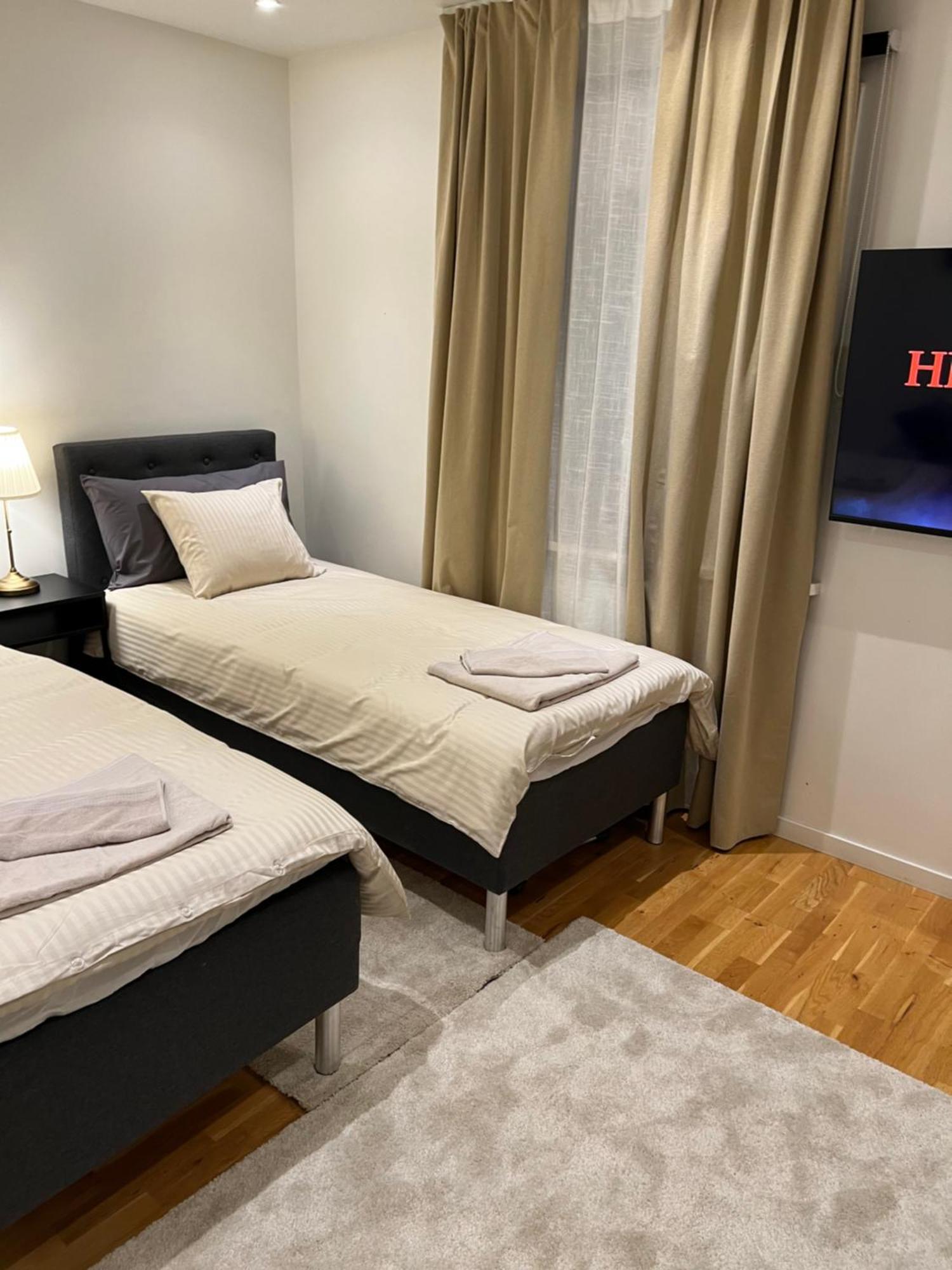 Noah Longstay Apartment Vasteras Bagian luar foto
