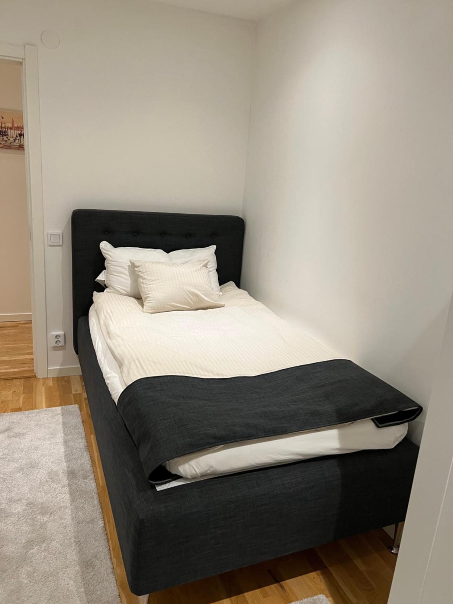 Noah Longstay Apartment Vasteras Bagian luar foto