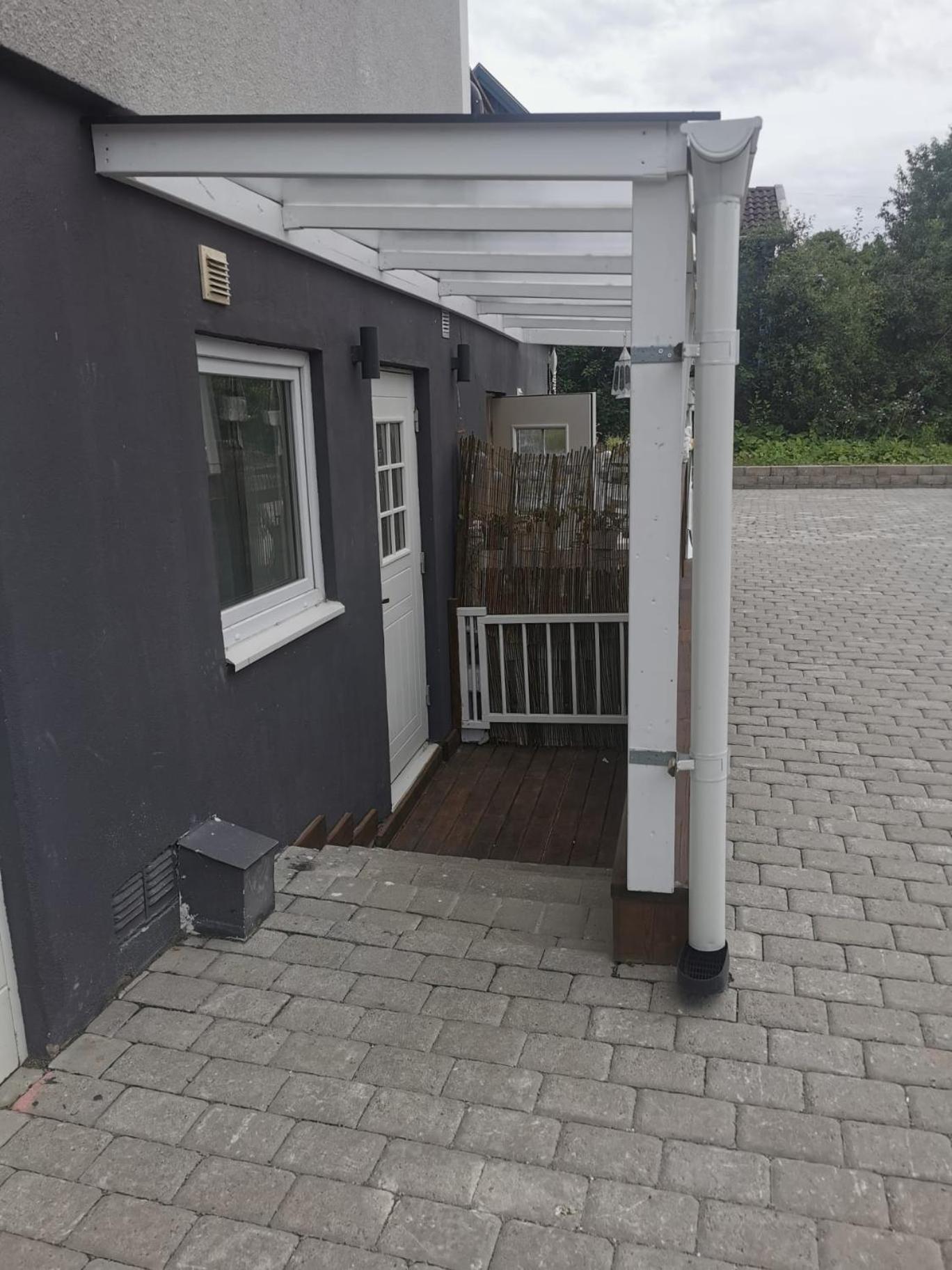 Noah Longstay Apartment Vasteras Bagian luar foto